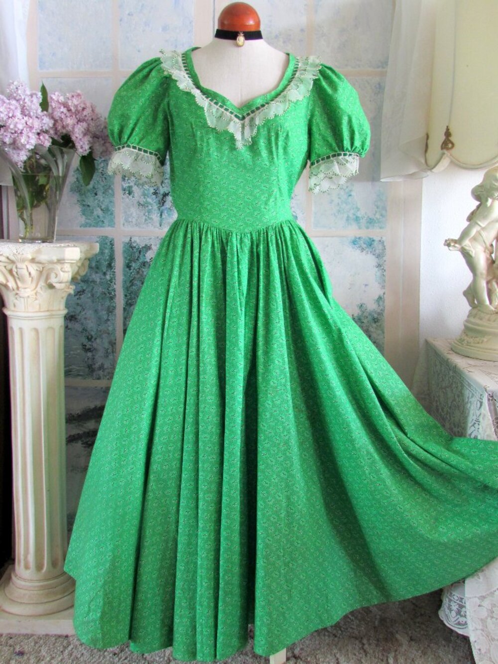 VICTORIAN COSTUME GOWN, L, WIDE SKIRT, PUFFED SLEEVES, CIVIL WAR VINTAGE DRESS